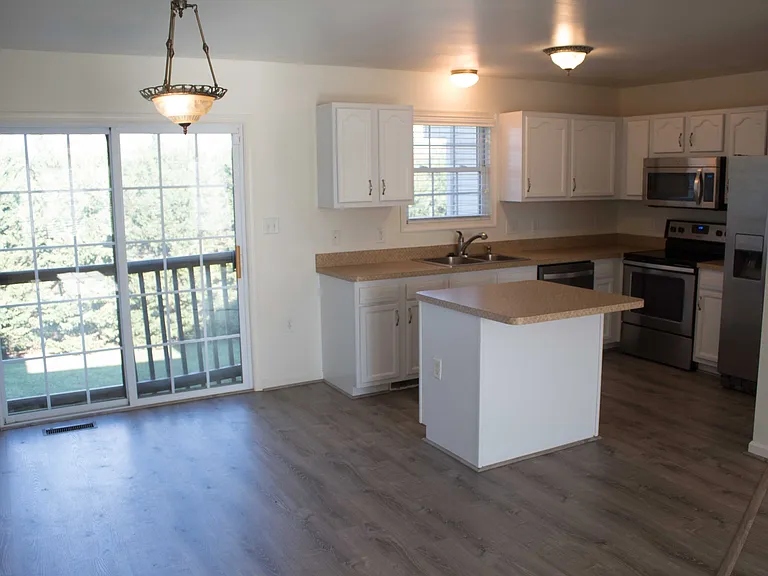 480 Thumper Dr #1 — Photo 24