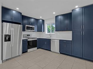 136 NW 6th Ave #2, Hallandale, FL 33009