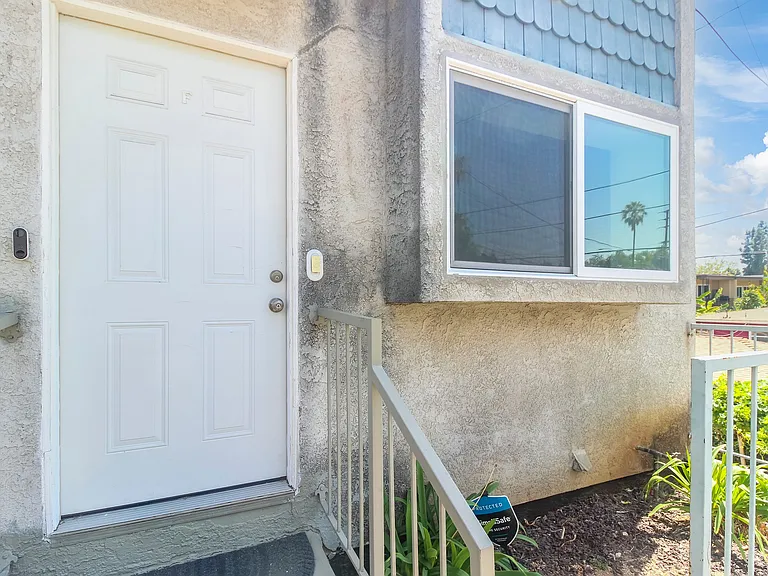 611 Mound Ave #F — Photo 2