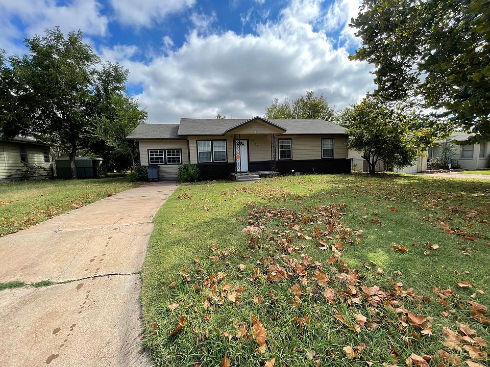 1st image of 737 NW 32nd St