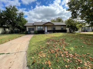 737 NW 32nd St, Lawton, OK 73505