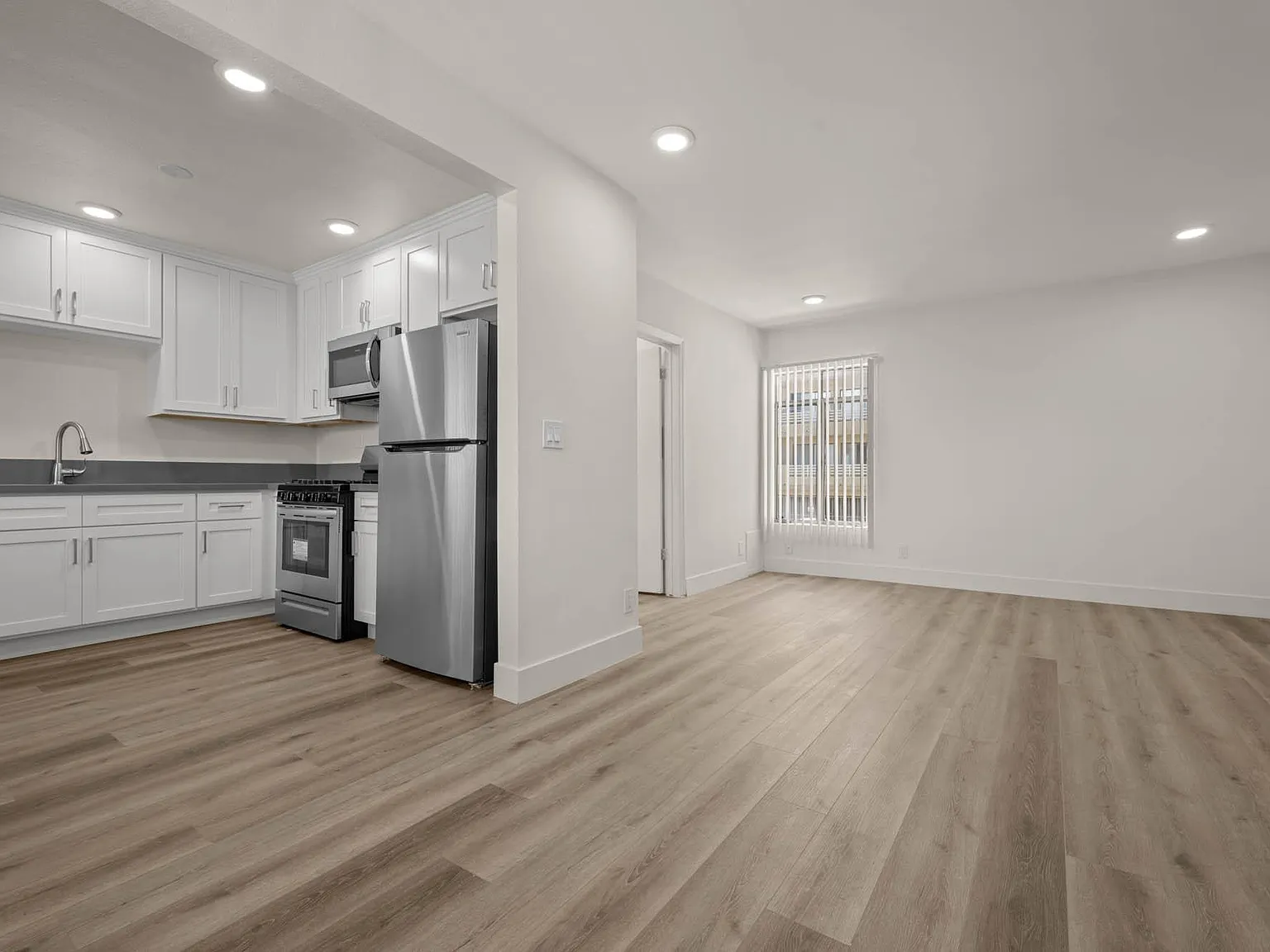 4764 Forman Ave. — Photo 2