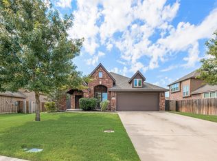 4014 Hyde Park Dr, Midlothian, TX 76065