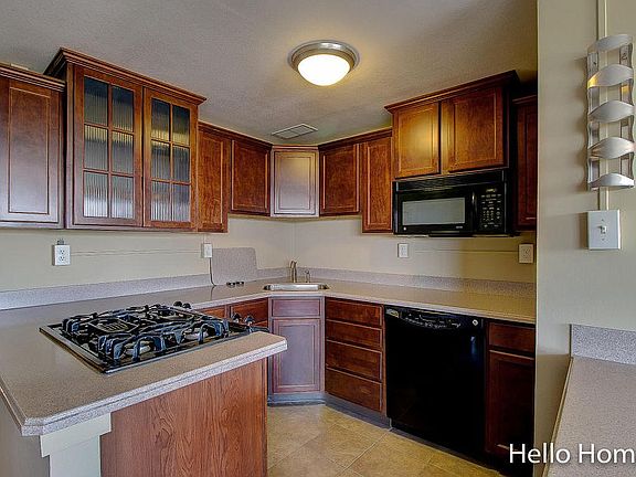 2nd image of 505 Cherry St SE APT 507