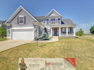 1417 Stonecrest Dr, Mahomet, IL 61853