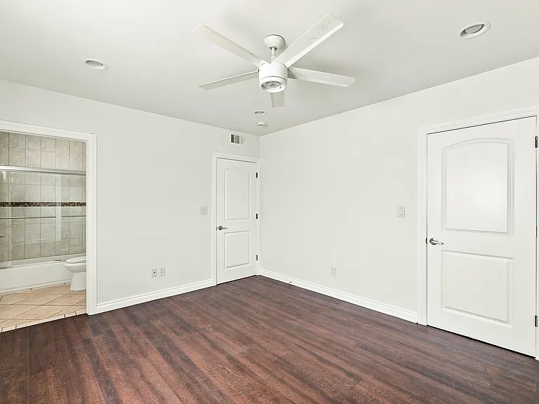246 E Gage Ave — Photo 16