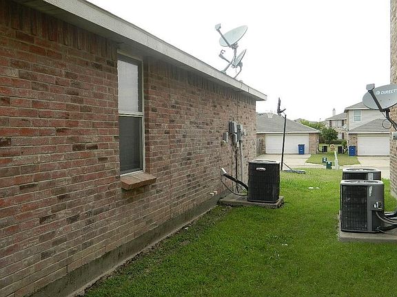 3rd image of 1057 Wild Horse Way