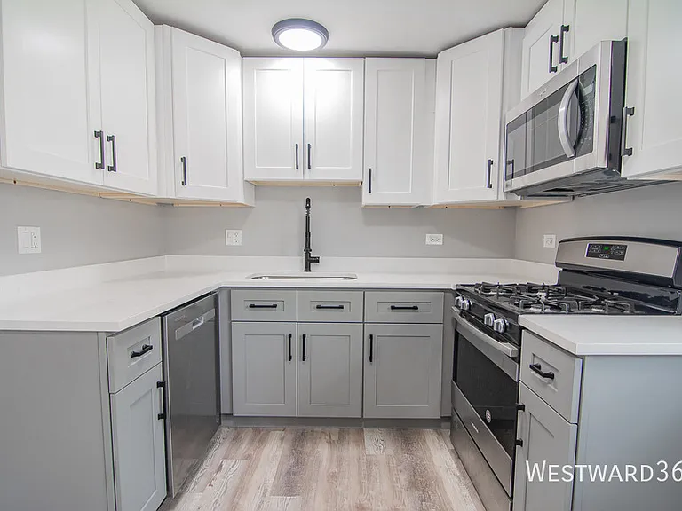 6141 N Hermitage Ave #GD — Photo 1