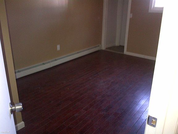 411 River st Apt 1 bedroom 2