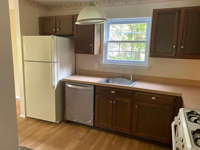 44 Woodbury Rd — Photo 20