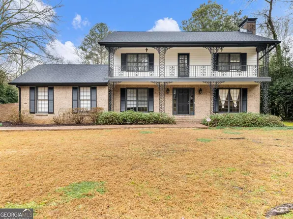 955 Landmark Dr, Sandy Springs, GA 30342