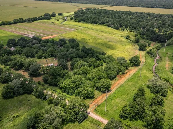 1238 County Road 124, Wharton, TX 77488