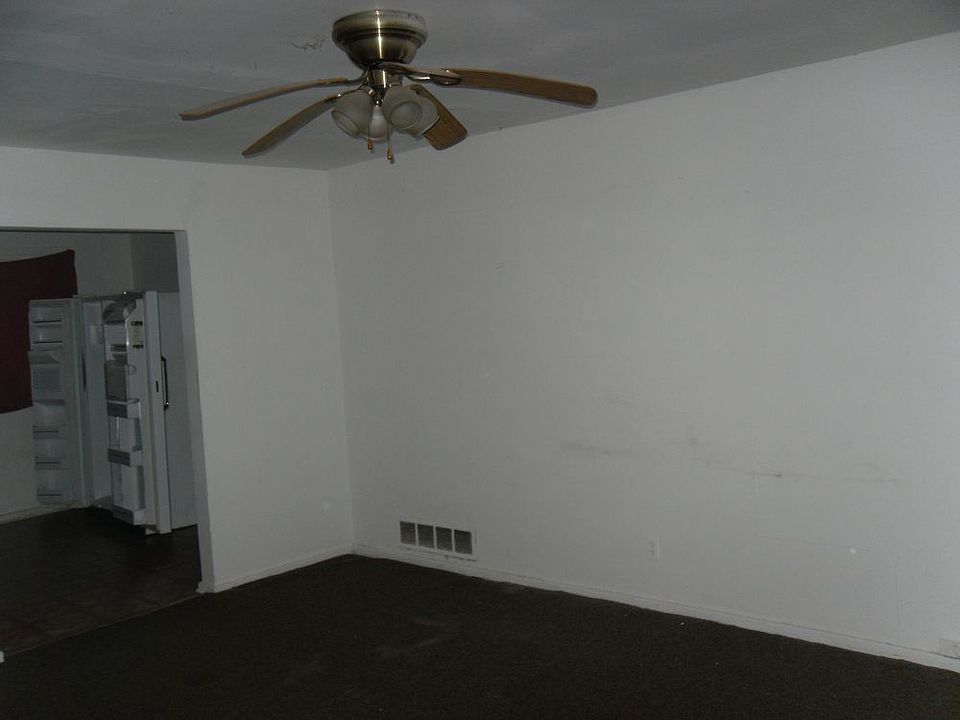 1st image of 223 Hattie St