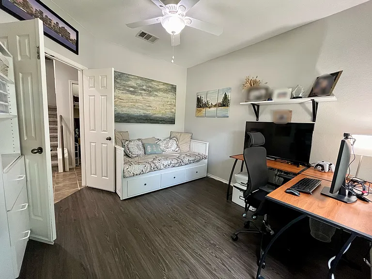 313 Lava Bed Dr — Photo 6