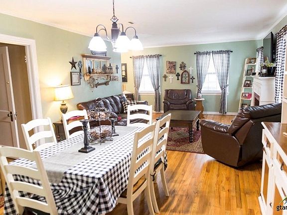 5th image of 104 E Cayuga Dr