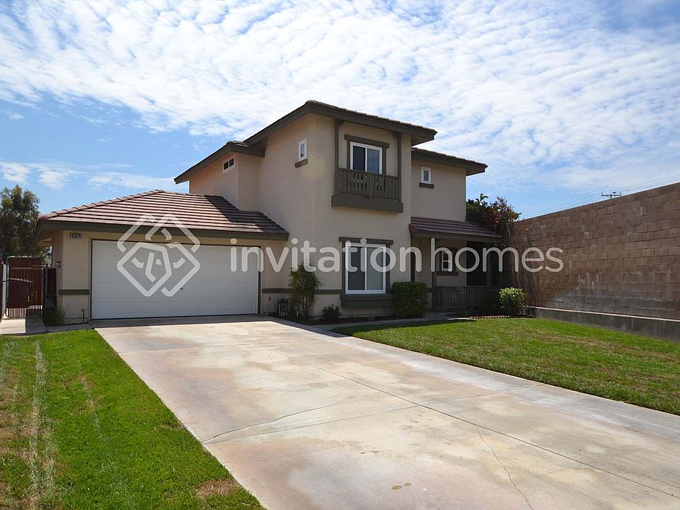 1st image of 45024 Muirfield Dr