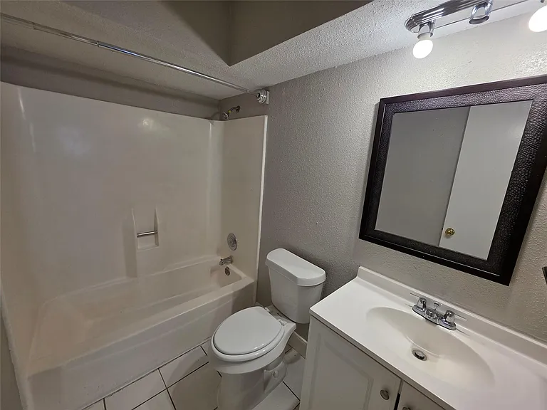 22543 Market Square Ln — Photo 12
