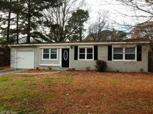 1100 Macdonald Rd, Chesapeake, VA 23325