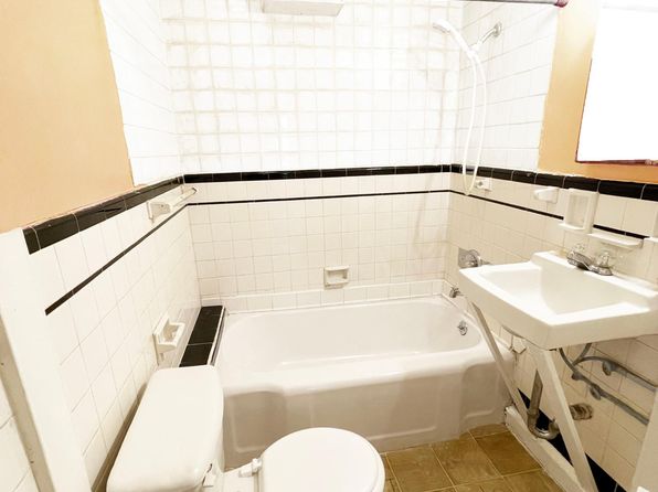 115 W Rowe St #2, Tamaqua, PA 18252