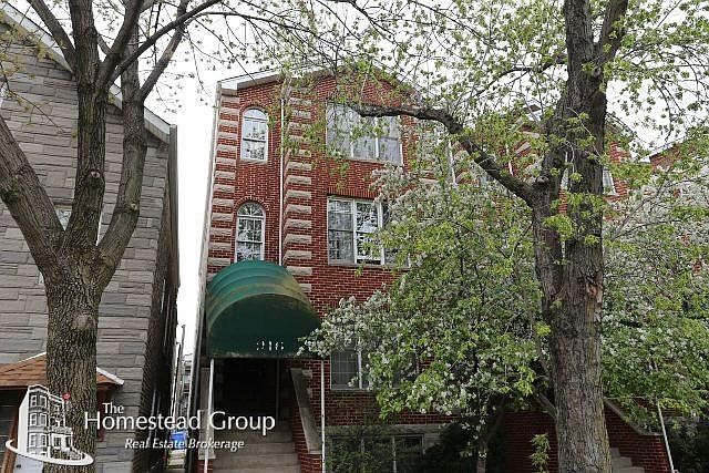 1st image of 916 N Paulina St #Two