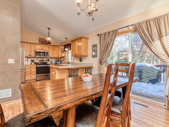 4th image of 13962 Grand Oaks Dr