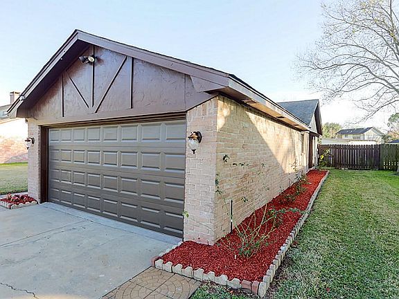 2nd image of 7823 Chasecreek Dr