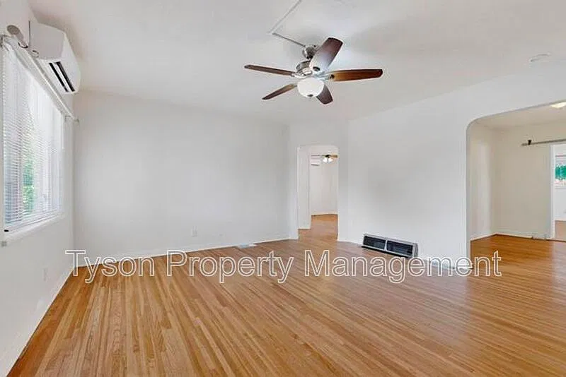3 bed, 2.0 bath, 1509 sqft, $2,050 — Photo 3