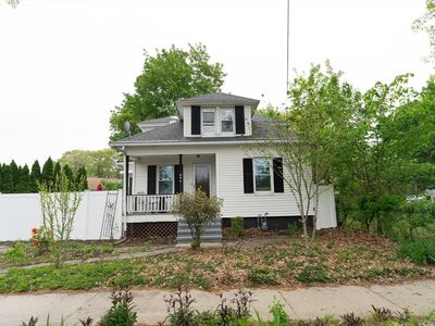 896 Berkshire Ave, Springfield, MA, 01151