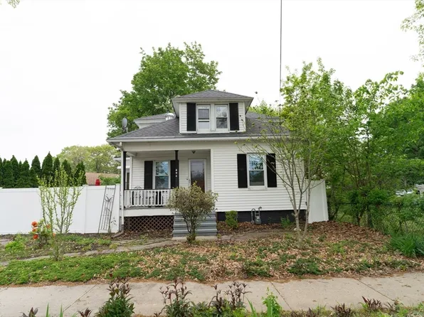 896 Berkshire Ave, Springfield, MA 01151