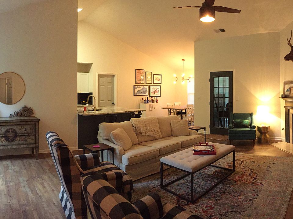 1st image of 4229 Southmoor Park