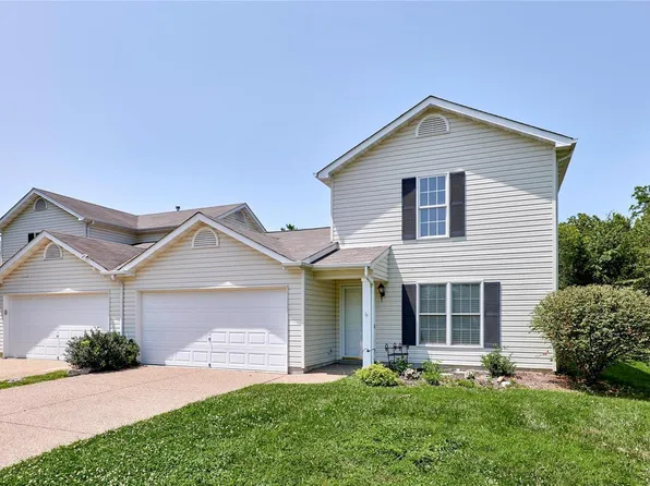 1049 Goss Ct, Wentzville, MO 63385