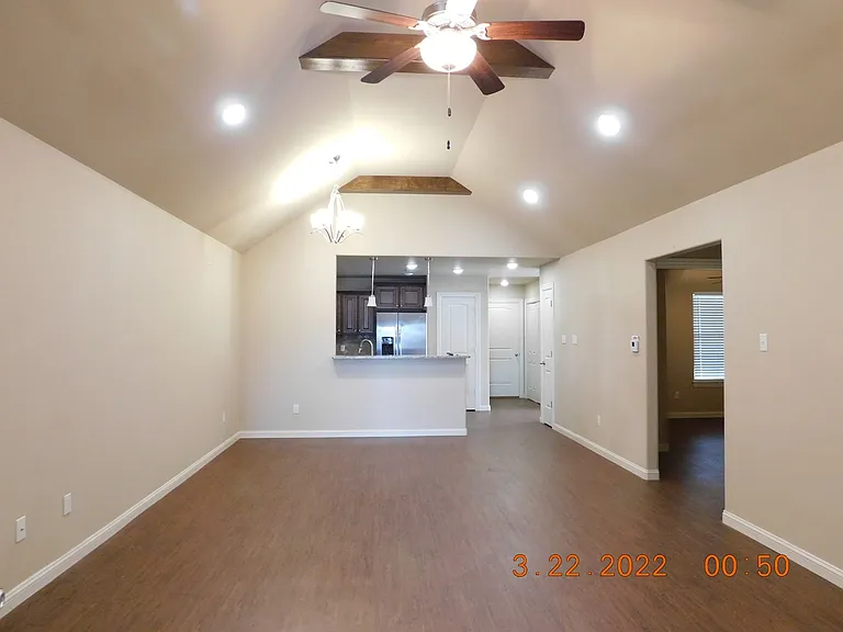 1002 Springhill Rd — Photo 6