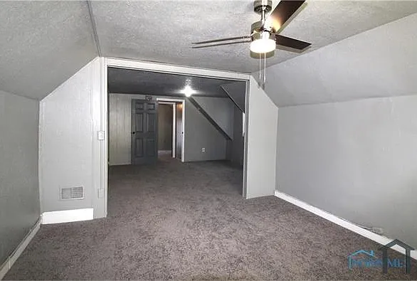 627 Bronson Ave — Photo 16