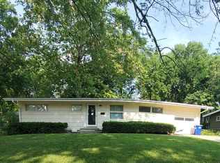 9012 Hemlock Dr, Overland Park, KS 66212