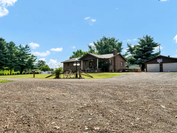 8 Riddle St, South Shore, KY 41175