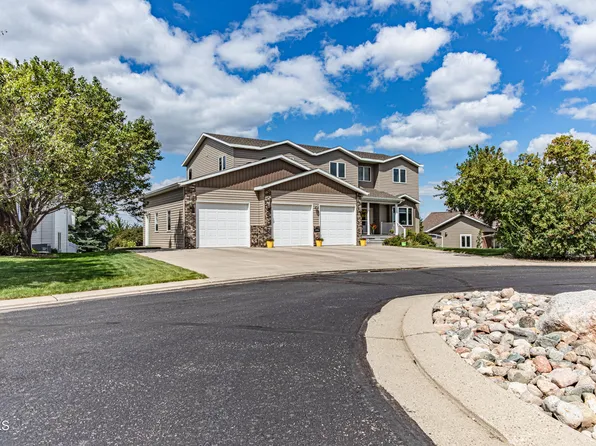 1908 Harding Pl, Bismarck, ND 58501