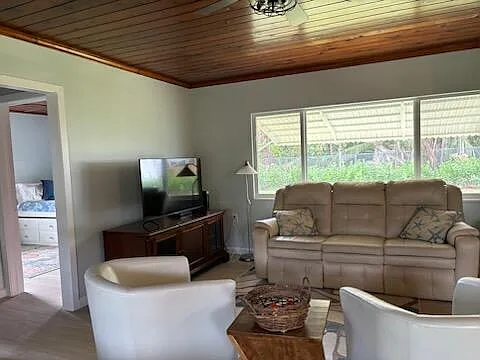 4404 SE Mulford Ln — Photo 11