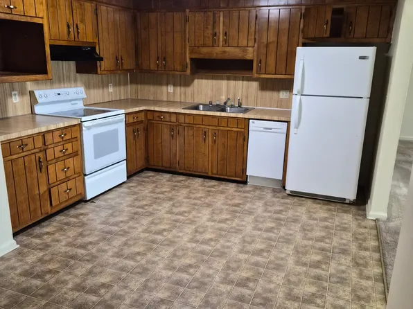 823 Springfield Rd, Danville, VA