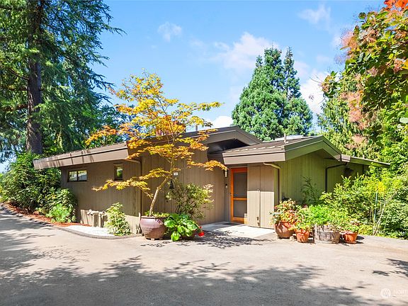 5th image of 5928 77th Avenue SE