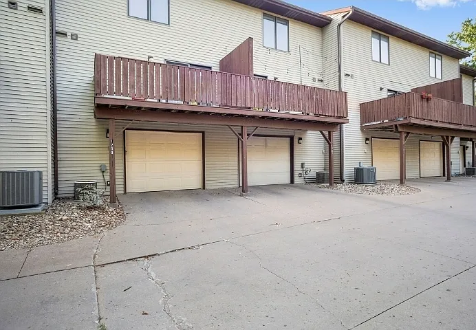 1207 Cambria Ct — Photo 18