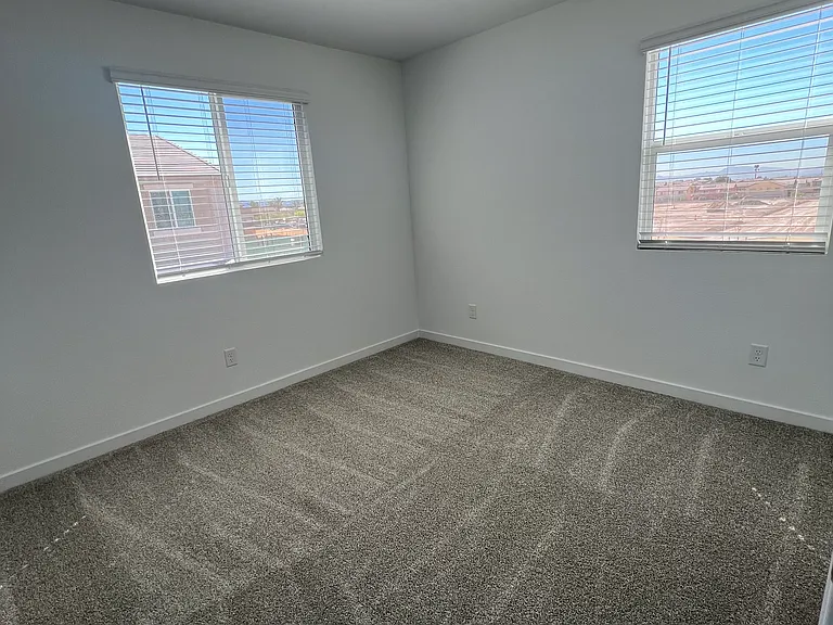 5909 Teeter St — Photo 11