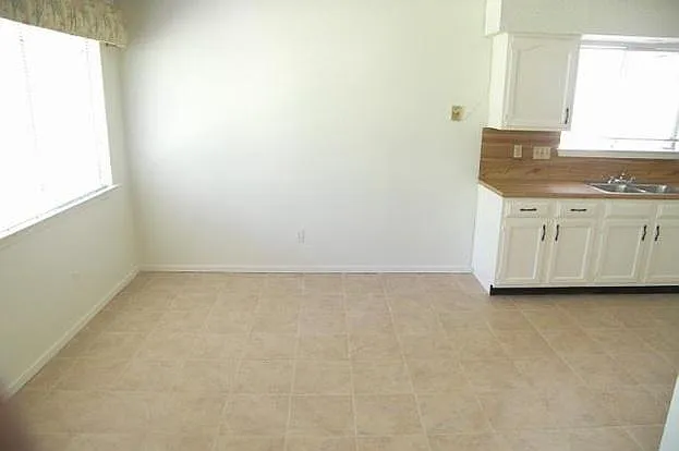 11305 Blackmoor Dr — Photo 12
