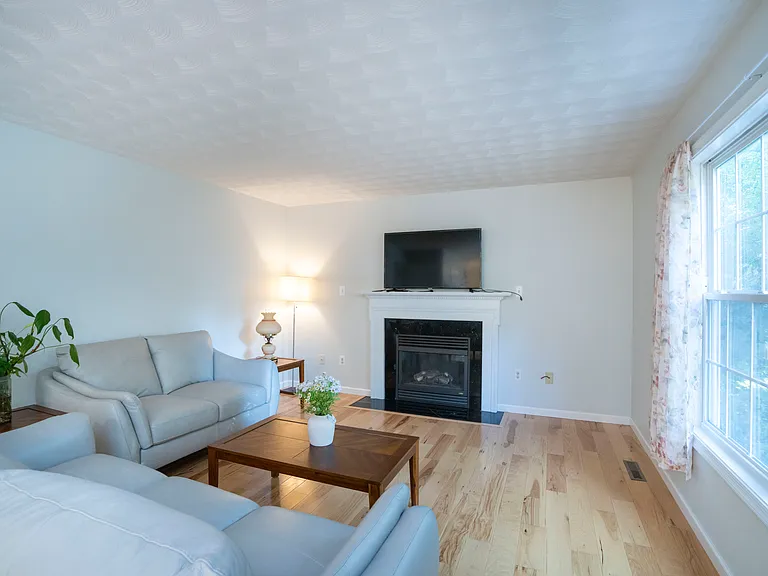 2184 Autumnwood Dr — Photo 18