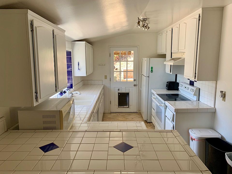 1st image of 305 Vera Canyon Dr