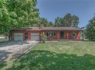 22520 W 75th St, Shawnee, KS 66227