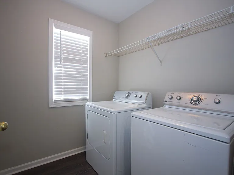 585 Chapel Walk Ln — Photo 23