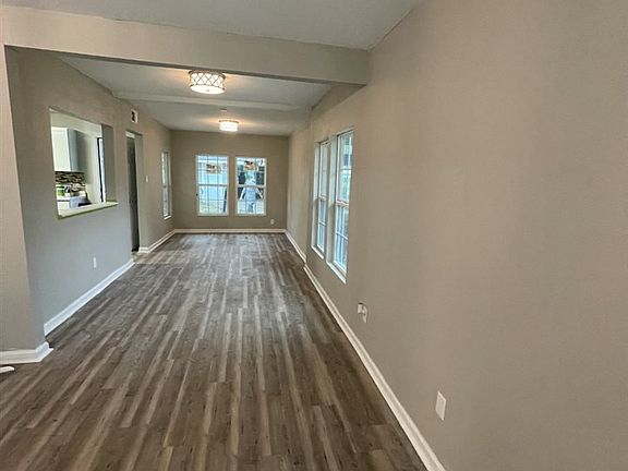3rd image of 2115 13th Ave