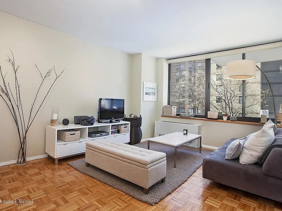 1st image of 161 W 61st St APT 3B