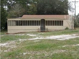 1989 Juniper Lake Rd, Defuniak Springs, FL 32433