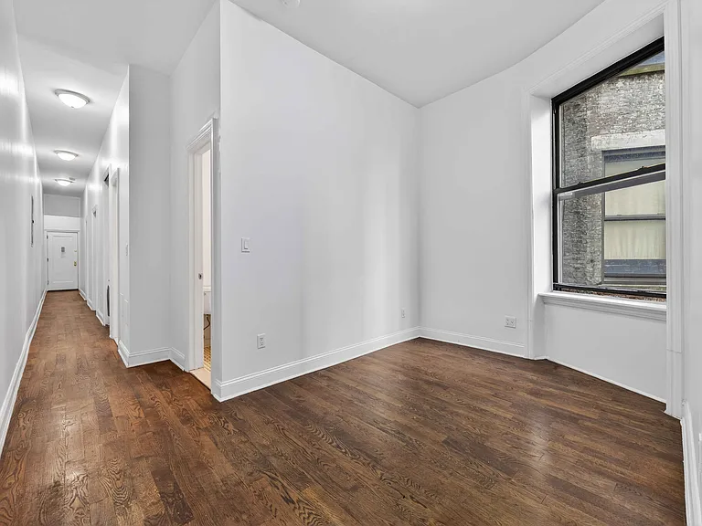 207 W 107th St #1W — Photo 4